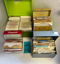 R3 Five Vintage Recipe Storage Boxes With Cards Of Recipes