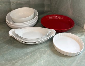 R4 Cordon Bleu Dish Set, Stoneware Pie Dish, And HIC Porcelain Dish