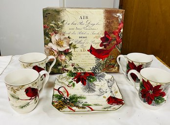 R0 Christmas Gift Box Four Coffee/Tea Mugs 8in Plate