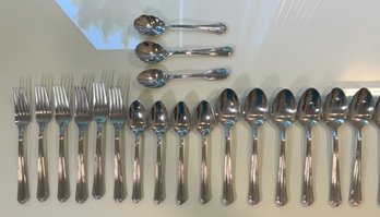 R6 Silverware  And Serving Ware Lot