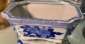 RM1 Appears To Be Vintage China Container Dish