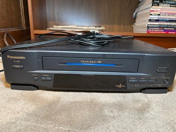 R8 Panasonic PV-4501 Video Cassette Recorder