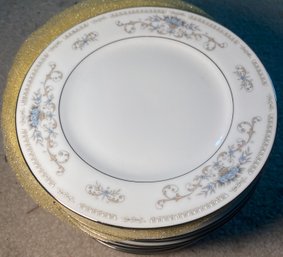 RM1 The Porcelain China Diane Collection Of Thirteen Small Plates