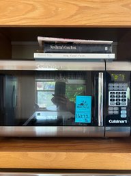 Rm10. Cuisinart Microwave, Food Covers, Cookbooks