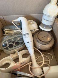 R0 Cuisinart Hand Blender, Extendable Shaft, Chopper, Egg Cooker, Kitchen Scale, And Other Kitchen Tools