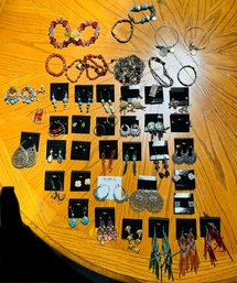 R3 Lot Of Jewelry Earrings And Bracelets