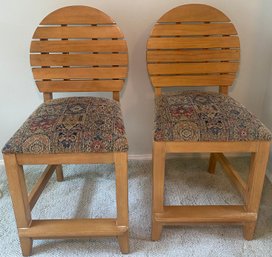R1 Set Of Two Chairs