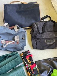 Small Travel Bags And Reusable Shopping Bags And Plastic Bin