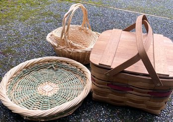 R0 Longaberger Picnic Basket And Other Various Wicker Baskets