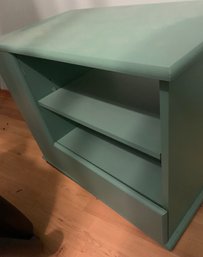 R14 Side Table Shelf Unit, Yoga Ball