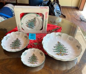 Spode Christmas Tree 5in Round Fluted Dosh, 8in Round Fluted Dish And 12in Round Fluted Dish