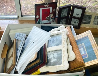 R9 Decorative Picture Frames Lot