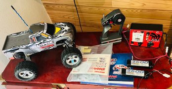 R1 Stampede Traxxas Remote Control Truck RC With Charger Remote Batteries