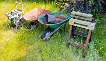 R00 Outdoor Items Garden Hose Reel, Sawhorses, Wheelbarrows
