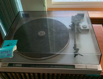 R10 Yamaha P-200 Record Player Turntable With Ortofon Cartridge