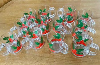 Rm1 Set Of 12 Christmas Holly Glass Coffee Cups