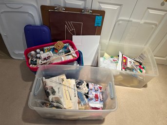 R10 Craft And Art Supplies In Bins