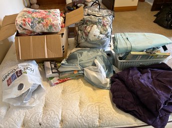 R9 Lot Of Various Shower Curtains And Box Of Twin And Full Sized Bed Sheets