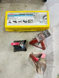 RM0 Sears Hydraulic Floor Jack And Three Jack Stands