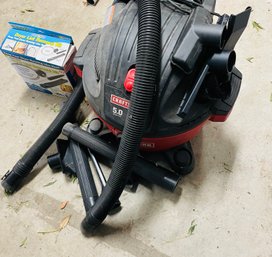 RM0 Craftsman 12 Gallon Shop Vac And A Dryer Lint Removal Kit