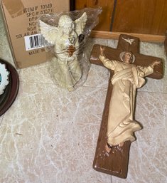 R4 Wall Decorative Lot To Include Religious Style Decor