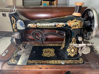 R1 Domestic Machines Antique Sewing Machine, Marked Cleveland USA,  In Wood Travel Case. Untested