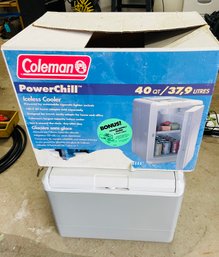 RM0 Coleman Power Chill Iceless Cooler And Power Supply