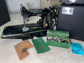 R1 Singer Featherweight Century 221 With Travel Case And Accessories