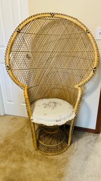 R8 Peacock Wicker Chair With Cushion