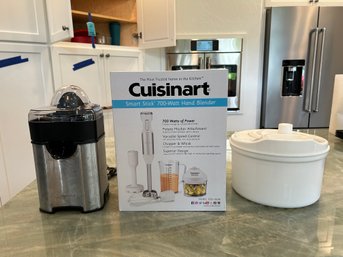 R4 Cuisinart Pulp Control Citrus Juicer, Cuisinart Smart Stick Hand Blender, Salad Spinner