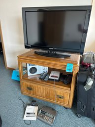 Toshiba Tv, Tv Stand, Desktop Radio Scanner