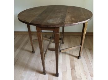 RM10 Wooden Drop Leaf Table