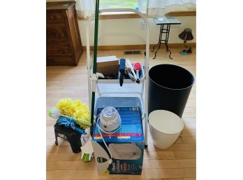 Rm10 Vicks Humidifier, Stepstool, Trash Cans, Cleaning Tools