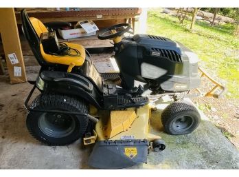 RM00 PGT. 9000 Tractor With Key And Two Batteries