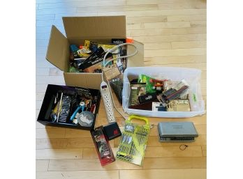 Rm10 Small Household Tools, Batteries, Pens, Powerstrip, And Other Miscellaneous Drawer Items