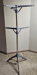 Extendable And Spinning Clothes Rack