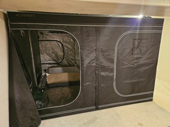 10' X 10' AC Infinity Grow Tent With Accessories