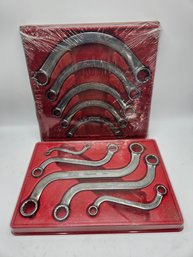 Pair Of Snap On Half Moon With S Shape Wrench Sets