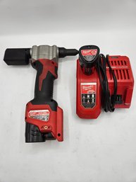 Milwaukee Electrical Riveter Tool With Battery Charger