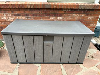 Large Lifetime Outdoor Storage Trunk