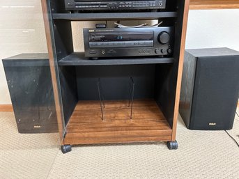 RCA AM/FM Stereo Receiver And Speakers