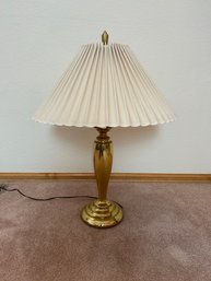 Stiffel Gold Crackle Table Lamp - 3 Different Brightnesses