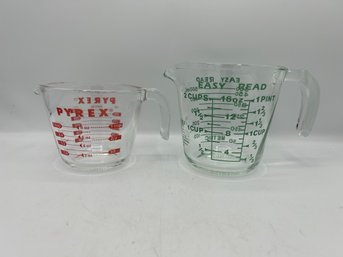Pyrex Glass Measuring Cups - Easy Read 2 Cup With Green Lettering And 1 Cup With Red Lettering