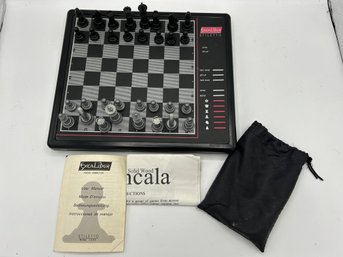 Electronic Chess Board With Magnetic Pieces