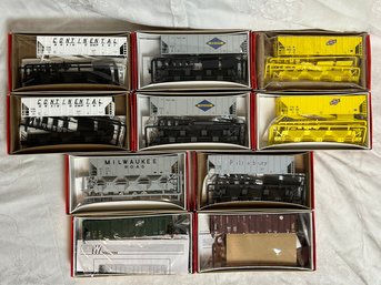 Walthers HO Scale Covered Hopper Cars - CNW, Pillsbury, Continental, Equity, MR