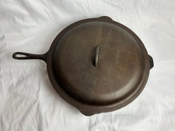 15in Cast Iron No. 14 Skillet With Lid