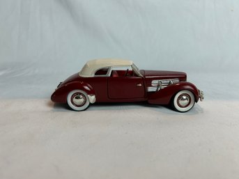 Signature 1937 Cord 812 Supercharged Model Car