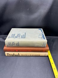Vintage Books - The Doorbell Rang, Daybreak, Tall Men