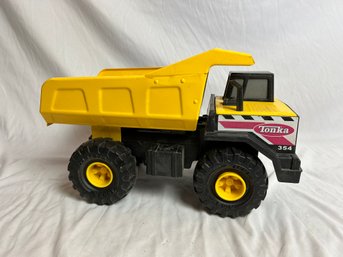 Tonka Toy Steel And Plastic Yellow Dump Truck