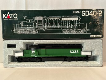 Kato EMD SD40-2 Powered Locomotive - Burlington Northern